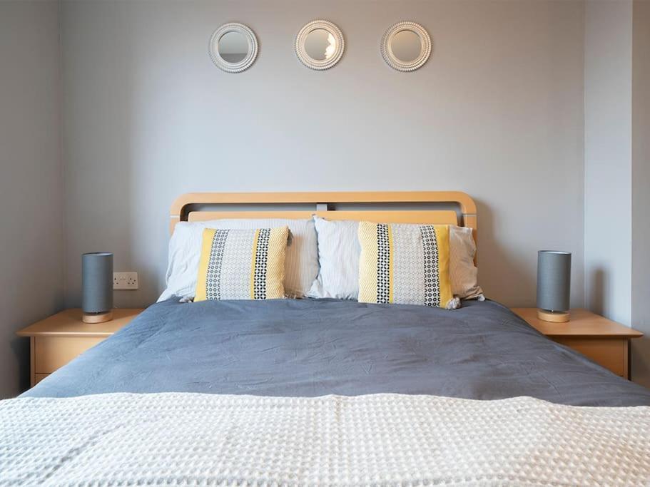 Lovely 2 Bedroom Apt At Ormeau Park W/ Free Parking Belfast Exterior photo